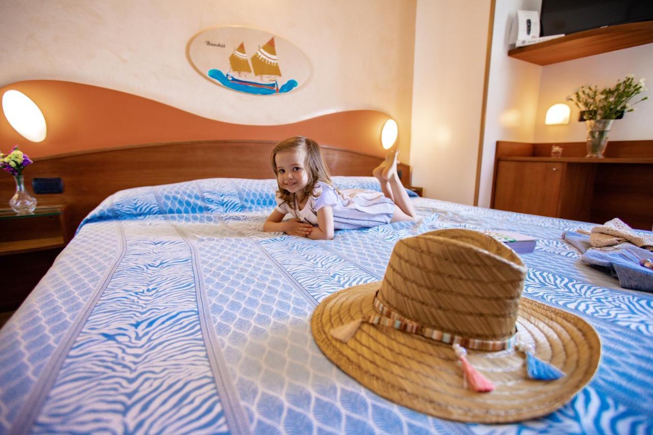 Miramare Hotel Ristorante Convegni Cesenatico Luaran gambar