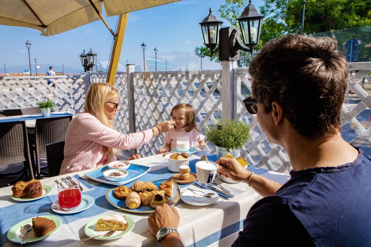 Miramare Hotel Ristorante Convegni Cesenatico Luaran gambar